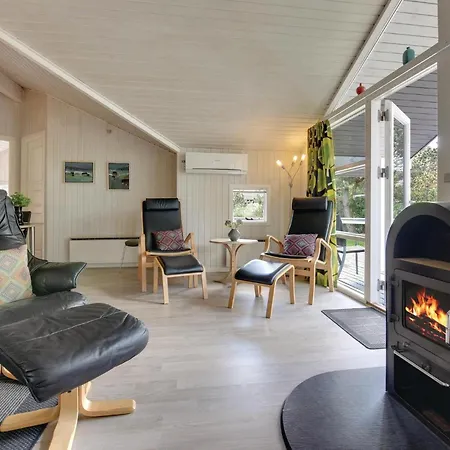 Сasa de vacaciones Cozy In Henne With Sauna *
